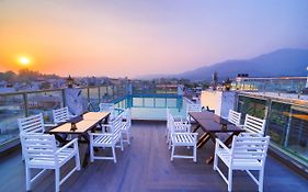 Hotel Holy Vivasa